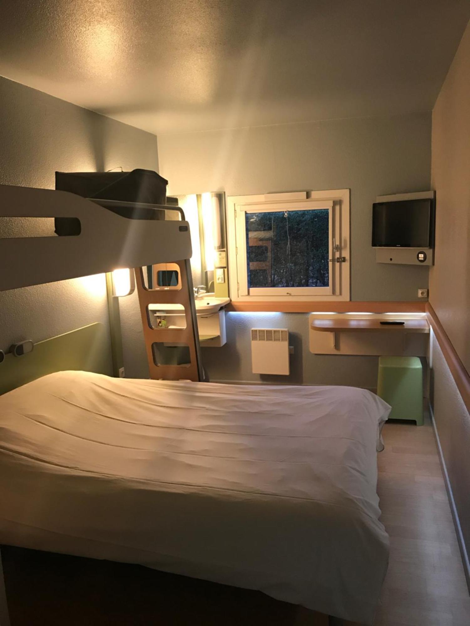 Ibis Budget L'Isle Adam Exterior foto