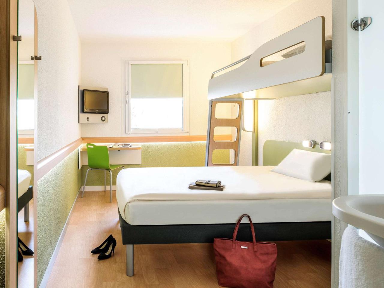 Ibis Budget L'Isle Adam Exterior foto